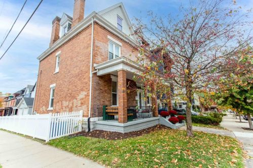 5818 Hays St, Pittsburgh, PA 15206-2416