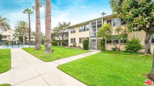 5327 Cahuenga Blvd, North Hollywood, CA 91601-3442