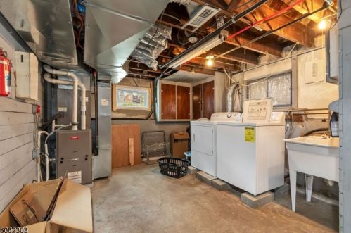 122 Hawthorne St, Roselle Park NJ  07204-1813 exterior