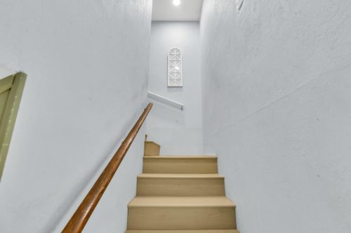 9020 Grove St, Elk Grove CA  95624-2318 exterior