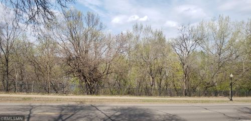 539 2nd St, Hastings, MN 55033-1302