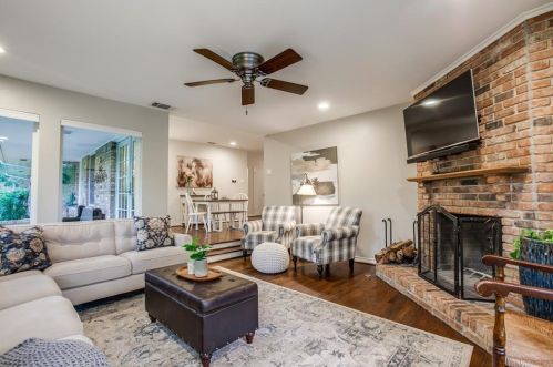 830 Belt Line Plz, Richardson TX 75080-5502 exterior