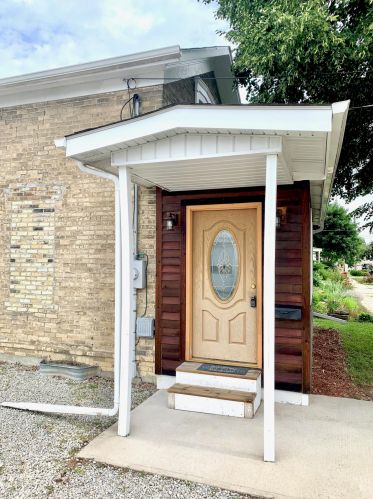 116 9th St, Watertown, WI 53094-3902