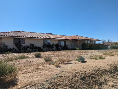 13680 Wanita Pl, Victorville, CA 92395-5650