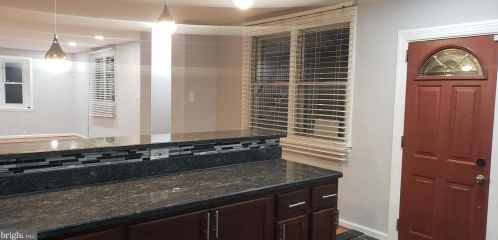 850 Longshore Ave, Philadelphia PA  19111-4423 exterior