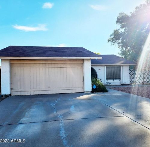 5631 Alice Ave, Glendale, AZ 85302-4721