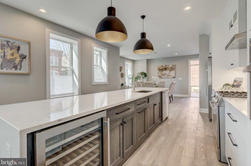 319 R St, Washington, DC 20001-1915