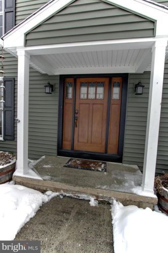 5 Cicada Dr, Navy Sup Dpt, PA 17050-7805
