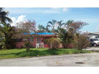 690 50th Pl, Hialeah, FL 33012-3615