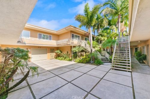 3025 5th St, Long Beach CA  90802-2049 exterior