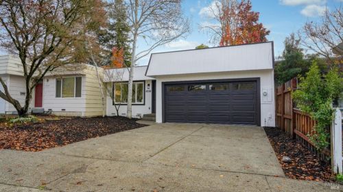 5058 Parkhurst Dr, Santa Rosa CA  95409-3258 exterior