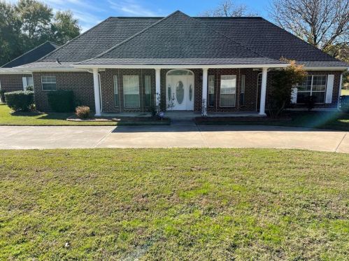 37 Westwood Dr, Chita, TX 75862-8910