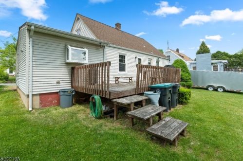 27 New York Ave, Flemington NJ  08822-1437 exterior