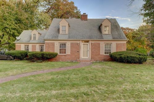 4645 Jefferson Pl, Gary, IN 46408-3917