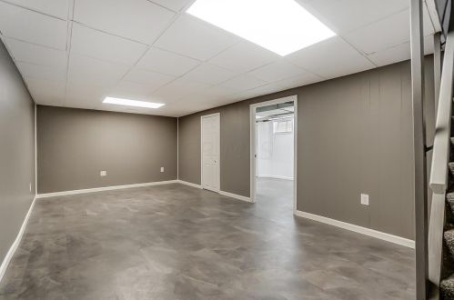 1075 Chenonceaux Dr, Marion OH  43302-6734 exterior