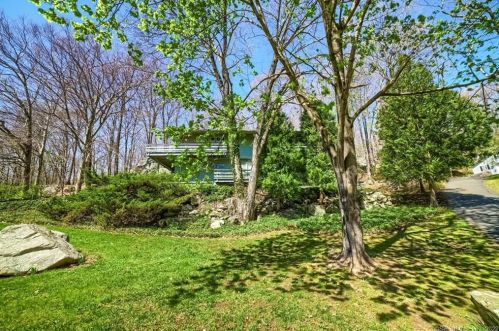 62 Linda Ln, Bethel, CT 06801-1632