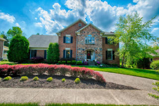 4504 Wolfspring Dr, Louisville, KY 40241-1075