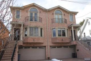 90 Washington Ave, Cliffside Park NJ  07010-3025 exterior