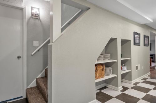 8134 Gridley Ave, Milwaukee WI 53213-3039 exterior