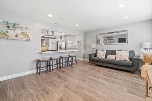 14742 Zastrow Ave, Bellflower, CA 90706-3255