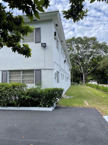 1500 20th Ave, Hollywood, FL 33020-6310