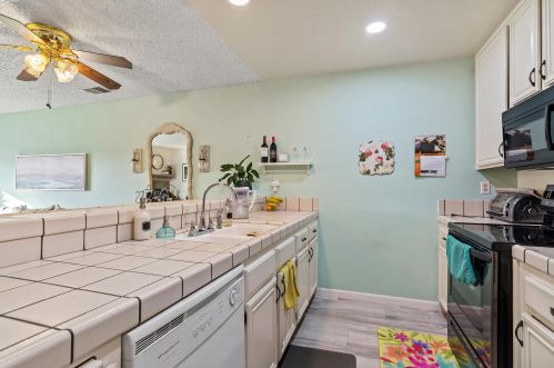 3041 Peppermill Cir, West Pittsburg CA  94565-7032 exterior