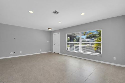 85 9th St, Bonita Springs, FL 34134-7422
