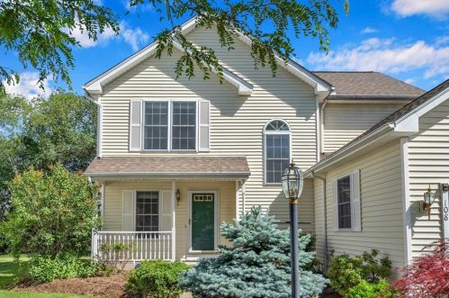 108 Lenox Dr, Glastonbury, CT 06033-3095