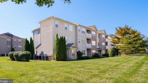6715 Pioneer Dr, Macungie, PA 18062-8496