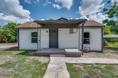 208 Gardner St, Waxahachie, TX 75165-3824