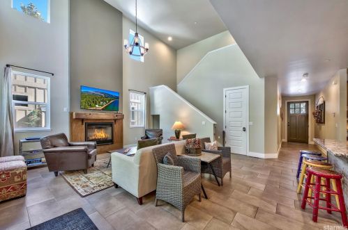 649 Tahoe Island Dr, South Lake Tahoe, CA 96150-4202