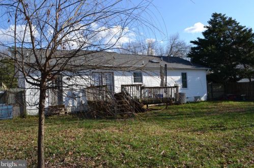 314 General Dr, Spotsylvania, VA 22551-2518