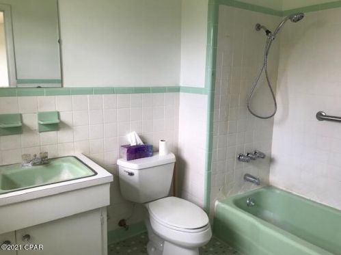 5224 Blue Springs Rd, Marianna FL  32446-6429 exterior