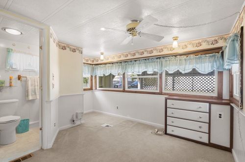 451 New Zealand Rd, Seabrook NH 03874-4113 exterior