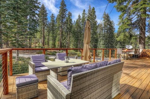 12605 Ski Slope Way, Truckee, CA 96161-6649