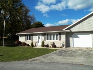 1117 Dewey St, Kiel, WI 53042-1287
