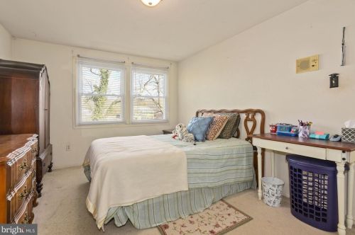 106 Tiffany Ln, Willingboro NJ  08046-3852 exterior