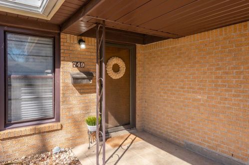749 Schilder Dr, Fort Worth, TX 76114-3214