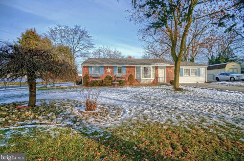 101 Main St, Plainfield, PA 17081-9800