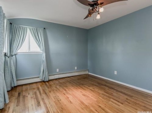 23 Wentworth Dr, Huntington Station NY  11746-6926 exterior