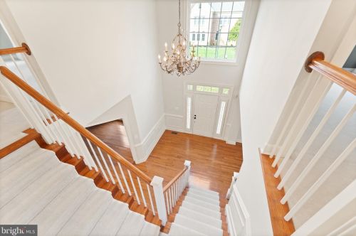 43530 Butler Pl, Leesburg VA 20176-7428 exterior