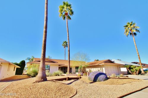 12927 Paintbrush Dr, Sun City, AZ 85375-2528