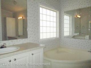 2946 Ganzer Rd, Denton TX  76207-4466 exterior