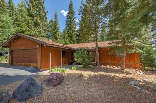 12946 Davos Dr, Truckee, CA 96161-6581