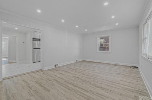154 Midland Pl, Newark NJ  07106-3311 exterior