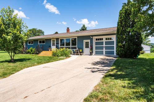 20726 Ridge Ave, Centerville, WI 54630-8065