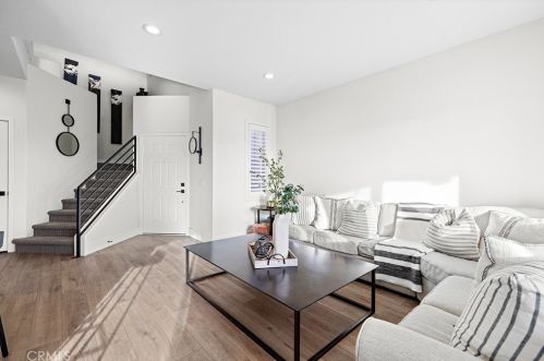 31 Brassie Ln, Trabuco Canyon CA  92679-4954 exterior