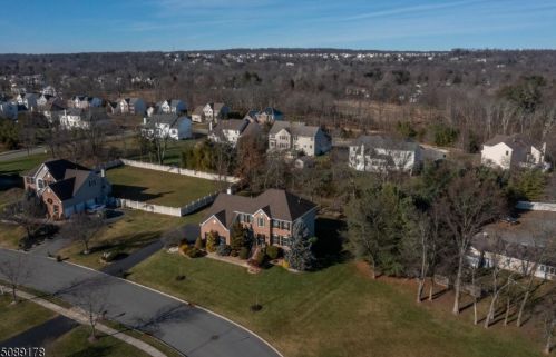 31 Vail Ln, Flemington NJ  08822-3453 exterior