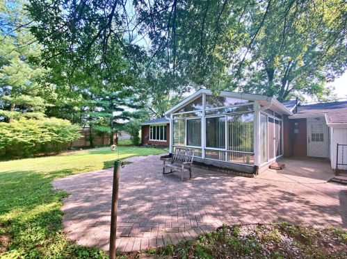 5456 Dutch Hollow Rd, Aurora, IN 47001-9478