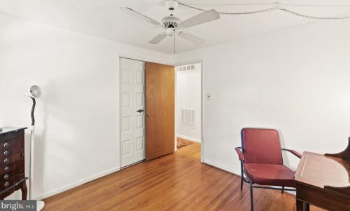 18 Aristone Dr, Berlin Boro NJ  08009-2254 exterior